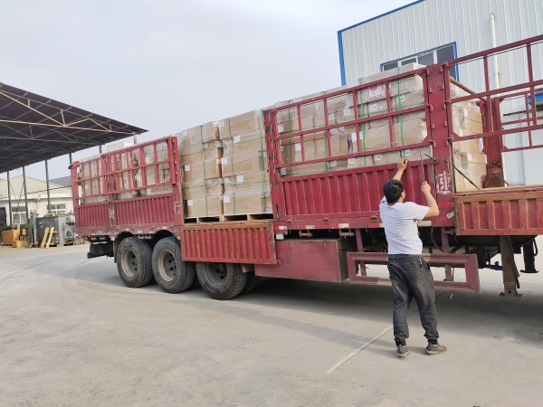 5000支熔噴濾芯裝車(chē)發(fā)貨